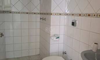 Imagem 4: Apartamento de 2 dormitórios e garagem no bairro Cavalhada