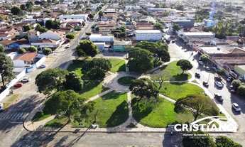 Imagem: Casa em Frente à Praça Do Colégio Militar