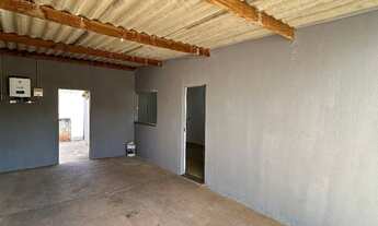 Imagem 3: Casa à Venda bairro Segismundo Pereira- 3 Quartos com Energia Solar em Funcionamento