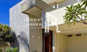 Imagem: Casa de 4 Suítes no Jockey Club - Vicente