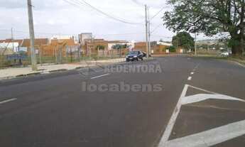 Imagem 4: Área remanescente em frente Rotatória do Bianco x Vista Bela, podendo vender a área inteir