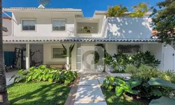 Imagem: Casa de 430m² com 6 quartos e 4 vagas A