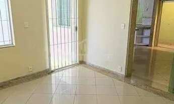 Imagem: Casa com 105m, 2 quartos e 1 vaga no bairro