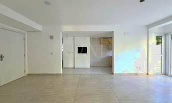 Imagem 2: 2 dormitórios com 2 vagas de garagem no bairro Petrópolis