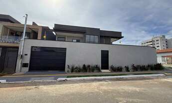 Imagem: Sobrado Jardim Belo Horizonte 283 m²