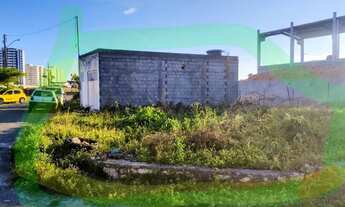 Imagem 2: Terreno de esquina no bairro Farolândia