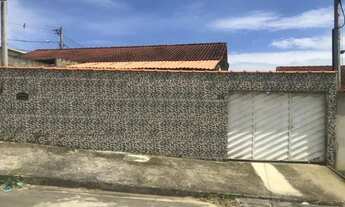 Imagem 2: Alugo, Linda casa com piscina e área de lazer. Imóvel possui dois banheiros e dois quartos