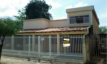 Imagem 2: Aluga-se casa ampla com sobrado