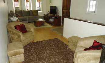 Imagem 2: Linda Casa assobradada no Jardim Santo Elias na Rua Benedito da Fonseca Rondon com 3 dormi