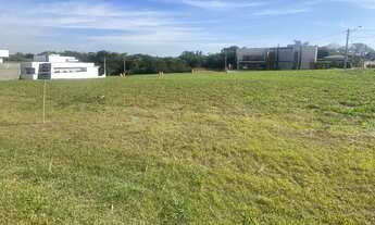 Imagem 3: Lindo terreno para venda tem 311 metros quadrados em Residencial Lagos D'Icaraí - Sal