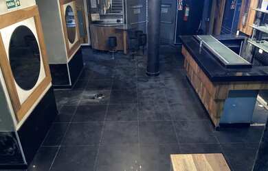 Imagem 2: Ponto comercial/Loja/Box para venda com 900 metros quadrados com 5 quartos