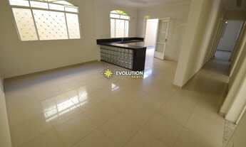 Imagem 6: Casa para venda possui 360 metros quadrados com 4 quartos em Copacabana - Belo Horizonte