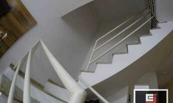 Imagem 4: Sobrado com 2 dormitórios, 1- suíte do casal com sacada à venda, 170 m² com quintal e áre