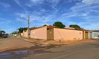 Imagem: Ampla casa na av. Ouro verde Vg