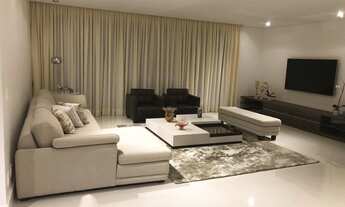 Imagem 7: Apto claro, piso de madeira, com 3 suítes e 3 vagas de garagem, fora o lazer. Ótima oportu