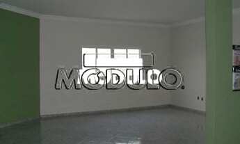 Imagem 2: CASA RESIDENCIAL à venda, 3 quartos, 1 suíte, 4 vagas, Santa Mônica - Uberlândia/MG