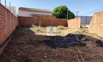 Imagem: Anápolis - Terreno Padrão - Residencial