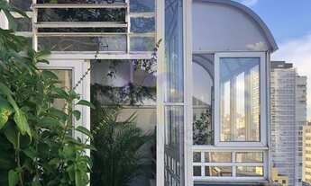 Imagem 4: Cobertura penthouse com amplo terraço, em muito bom estado. Próximo ao metrô Fradique Cout