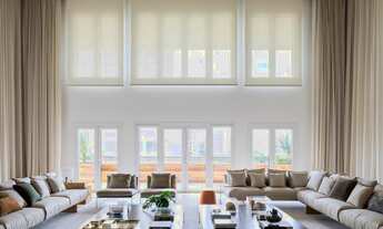 Imagem 2: Apartamento para venda tem 680 metros quadrados com 5 quartos em Jardim Europa - São Paulo