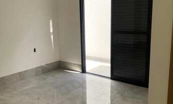 Imagem 6: Casa para Venda em Uberlândia, Alto Umuarama, 3 dormitórios, 1 suíte, 2 banheiros, 3 vagas