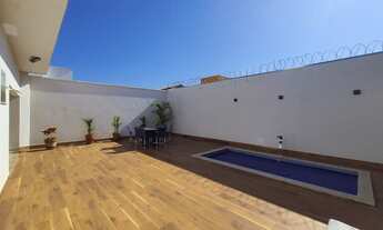 Imagem 2: Sobrado para venda tem 180 metros quadrados com 3 quartos em Jardim Patrícia - Uberlândia