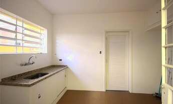 Imagem 7: Casa para venda possui 200 metros com 3 quartos no Jardim Paulistano