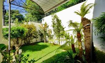 Imagem 4: Casa para venda tem 280 metros quadrados com 3 quartos em Pacaembu - São Paulo - SP