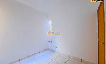 Imagem 5: Casa para aluguel, 2 quartos, 1 vaga, Jardim Candidés - Divinópolis/MG