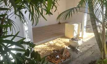 Imagem 7: CASA NO SETOR FAMA COM 04 QUARTOS SENDO 03 SUITES - Goiânia - GO