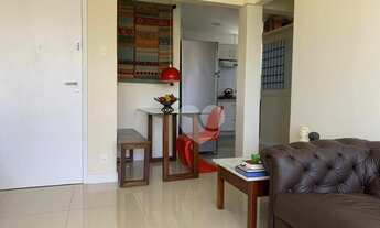 Imagem 4: Apartamento com sala, varanda, 2 quartos, vaga, todo reformado, portaria noturna, à venda