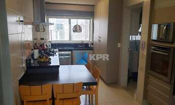 Imagem 2: Apartamento com 4 dormitórios à venda, 190 m² por R$ 2.200.000,00 - Jardim das Colinas - S