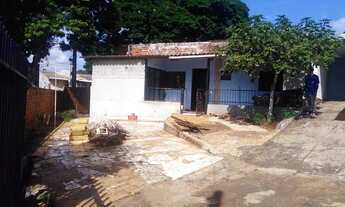 Imagem: Imóvel com TRÊS CASAS INDEPENDENTES