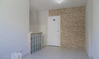 Imagem 2: Apartamento para Aluguel - Vargem Pequena, 2 Quartos, 47 m2