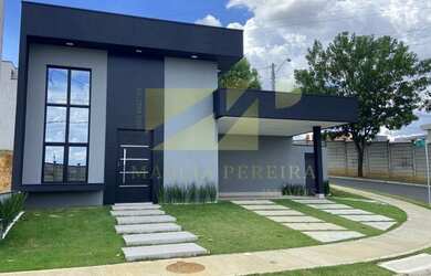 Imagem 2: CASA À VENDA NO CONDOMÍNIO VILA PARATY