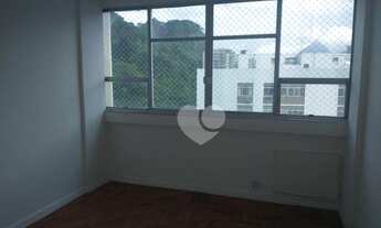 Imagem 4: Apartamento com 2 dormitórios à venda, 108 m² por R$ 1.385.000,00 - Lagoa - Rio de Janeiro