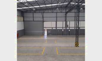 Imagem 2: Imóvel para locação ótimo para empresas, industrias e comércios, ele possuí um espaço ampl