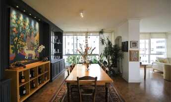 Imagem 2: Imóvel recém reformado de 284m², com 4 dormitórios (sendo 1 suíte)