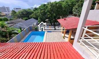 Imagem 3: Belíssima mansão à venda no Conjunto Aruanã, 04 dormitórios e piscina, 260m²