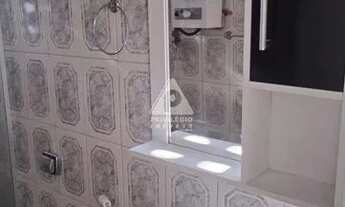 Imagem 6: Apartamento à venda de 2 quartos, rua tranquila, muito próximo a Praça Varnhagem, Shopping