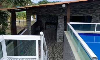Imagem 2: Casa com piscina
