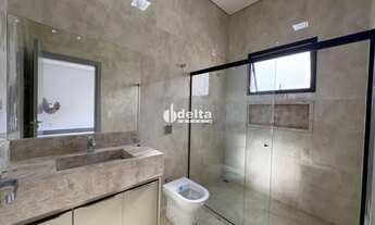 Imagem 4: Casa em condomínio disponível para venda no bairro Bosque dos Buritis em Uberlândia-MG