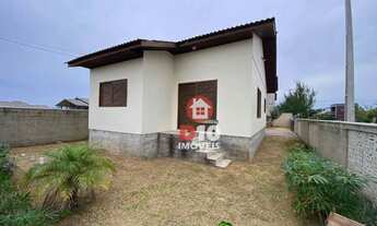 Imagem 2: Casa com 3 dormitórios à venda em Balneário Arroio do Silva-SC