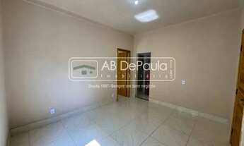 Imagem 2: ALUGA EM SULACAP - R. AUGUSTO MALTA, 40 - CASA LINEAR COM 01 QUARTO DE FUNDOS