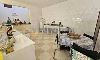 Imagem 7: Casa à venda em Caraguatatuba, Jardim Britânia, com 3 quartos, 216m²