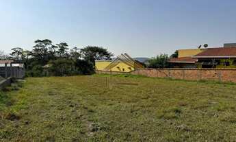 Imagem 2: Terreno com 1.000 m² em condomínio, local tranquilo com vizinhos moradores, Porangaba SP