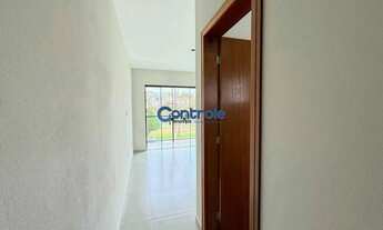 Imagem 2: Maravilhoso sobrado em Forquilhas, 3 banheiros, 2 suítes, 2 vagas de garagem