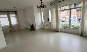 Imagem 3: Casa para Venda em Florianópolis, Coqueiros, 4 dormitórios, 2 suítes, 5 banheiros, 2 vagas