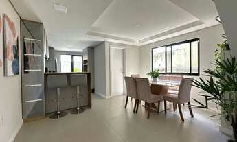 Imagem 4: Casa com três dormitórios (1 suíte), piscina e duas vagas, no bairro Areias, São José