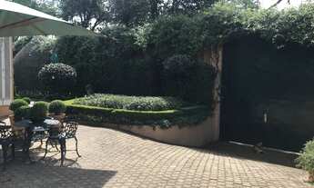 Imagem 6: Casa para venda possui 772 metros quadrados com 5 quartos em Retiro Morumbi - São Paulo