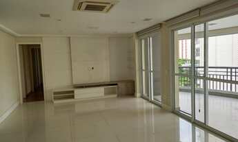 Imagem: Alto padrão, estílo néo clássico, terraço